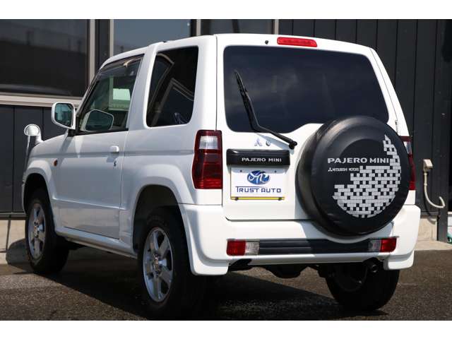 Mitsubishi Pajero Mini 8