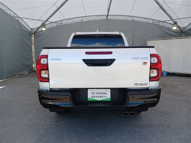 Toyota Hilux 4