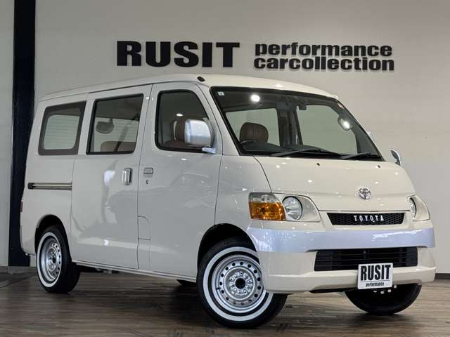 Toyota Town Ace Van 10