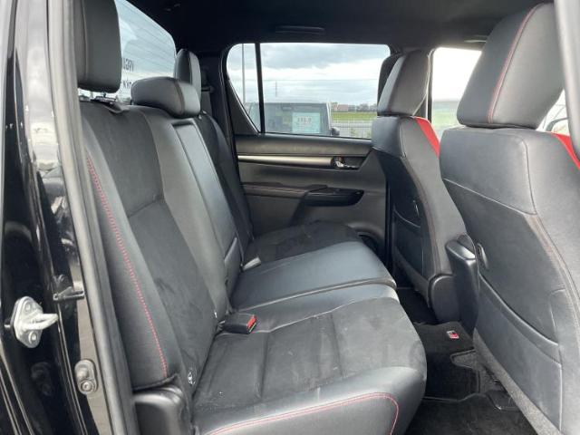 Toyota Hilux 7