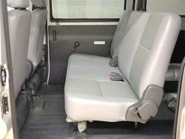 Toyota Town Ace Van 12