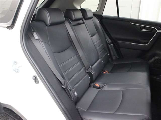 Toyota RAV4 11