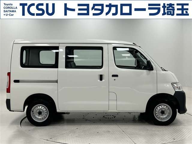 Toyota Town Ace Van 11