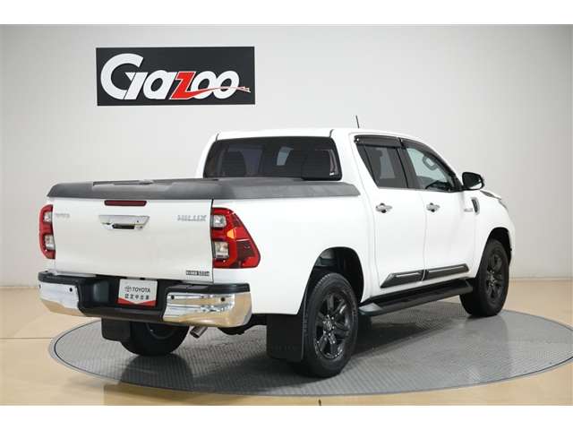 Toyota Hilux 5