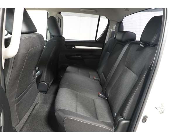 Toyota Hilux 7