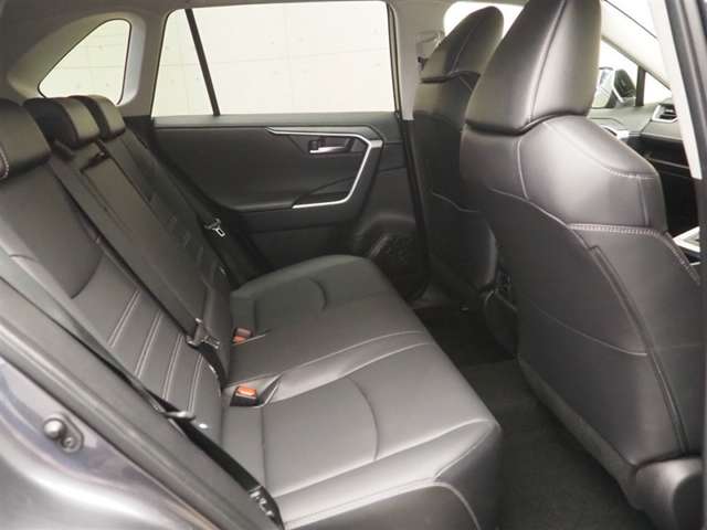 Toyota RAV4 12
