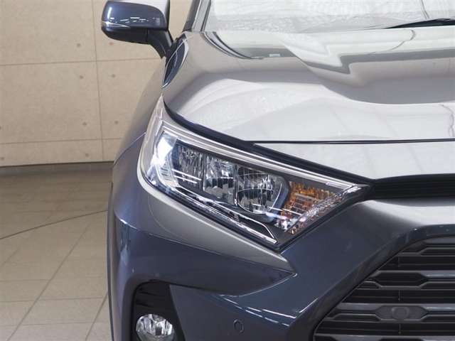 Toyota RAV4 8