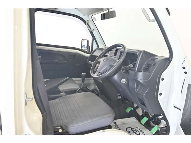 Toyota Pixis Truck 6