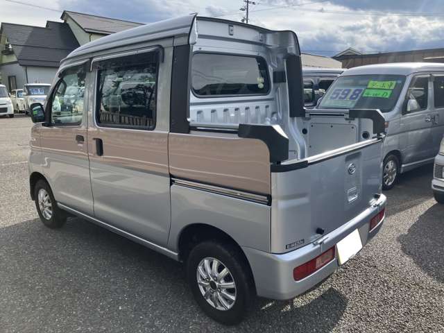 Daihatsu Hijet Deck Van 5