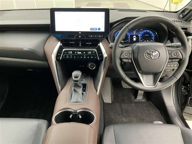 Toyota Harrier 2