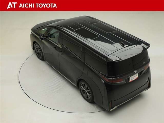 Toyota Vellfire 12