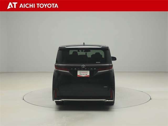 Toyota Vellfire 5