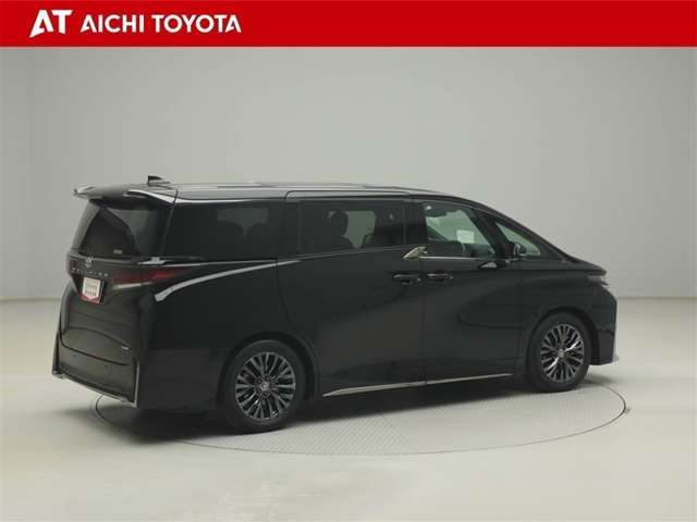 Toyota Vellfire 6