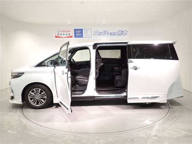 Toyota Alphard 4