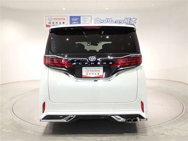Toyota Alphard 6