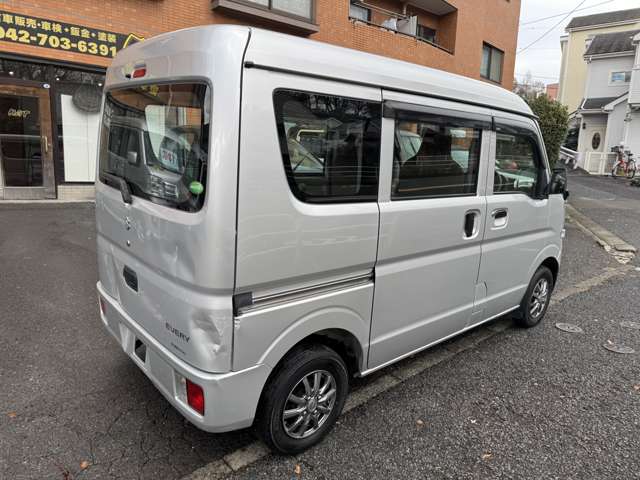 Suzuki Every 8