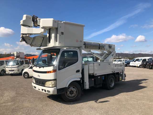 Hino Dutro 3