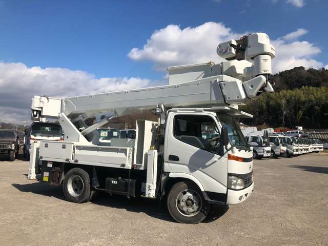 Hino Dutro 6