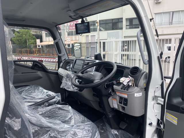 Mitsubishi Fuso Canter 4
