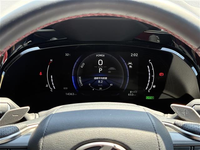 Lexus NX 11
