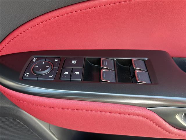 Lexus NX 6