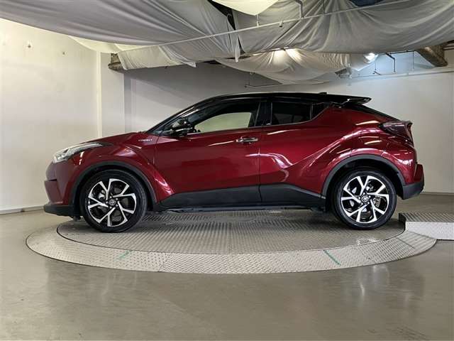 Toyota C-HR 4