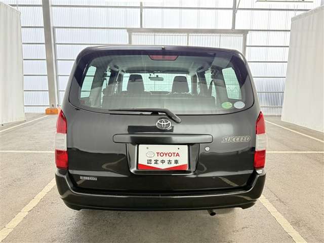 Toyota Succeed Van 8