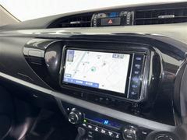Toyota Hilux 11