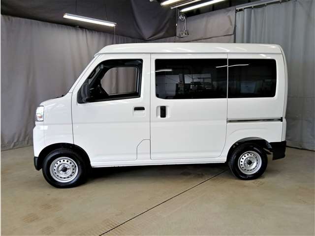 Daihatsu Hijet Cargo 3