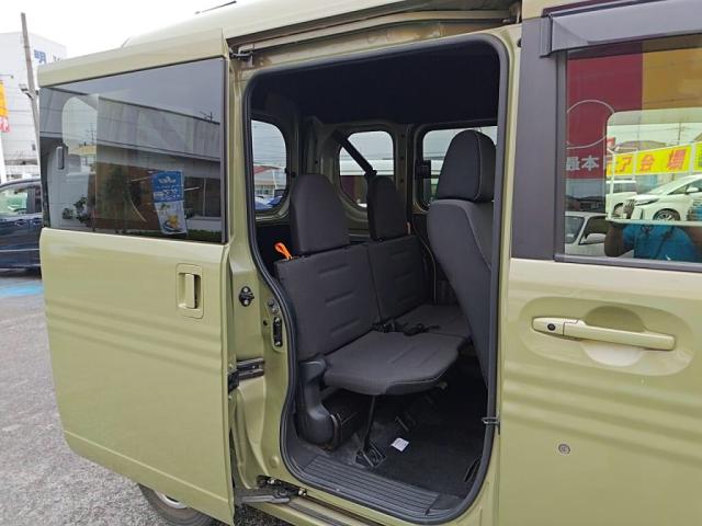Honda N-VAN 9