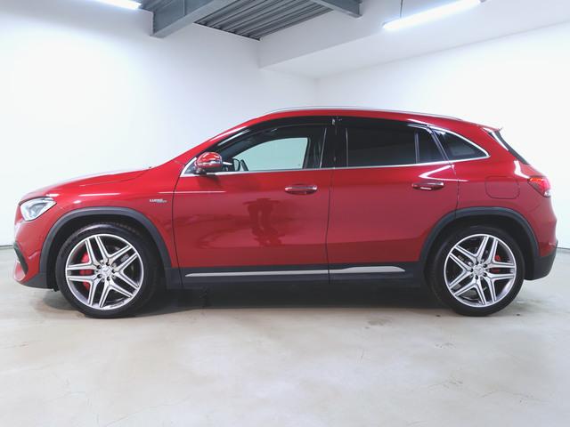 Mercedes-Benz GLA-Class 4