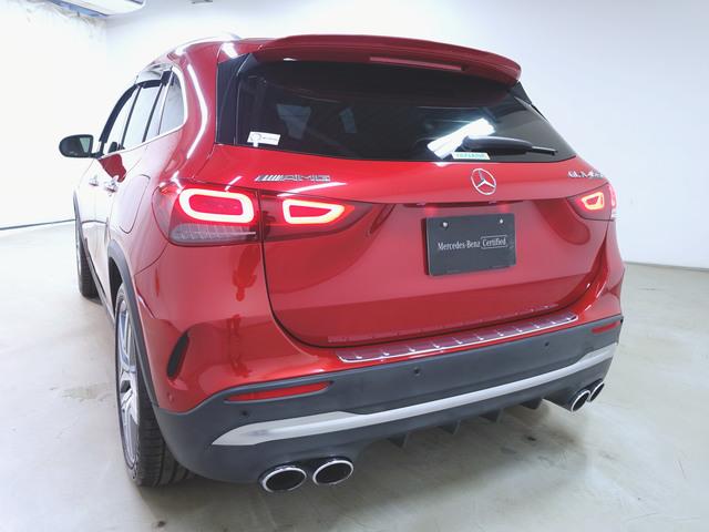 Mercedes-Benz GLA-Class 6