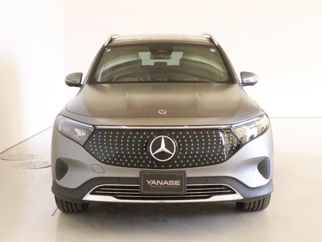Mercedes-Benz EQB 2