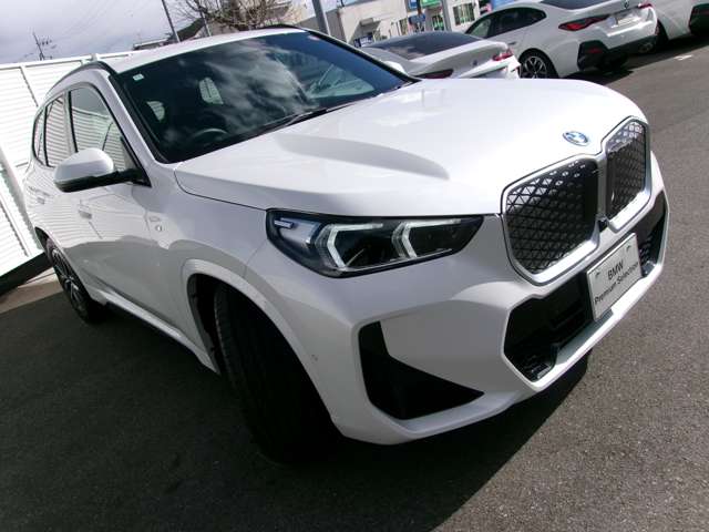 BMW iX1 4