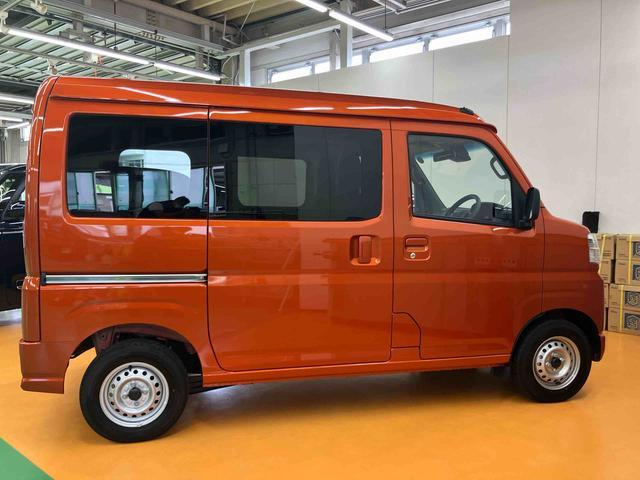 Daihatsu Hijet Cargo 8