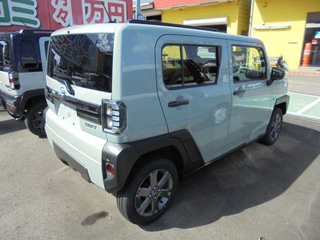 Daihatsu Taft 7