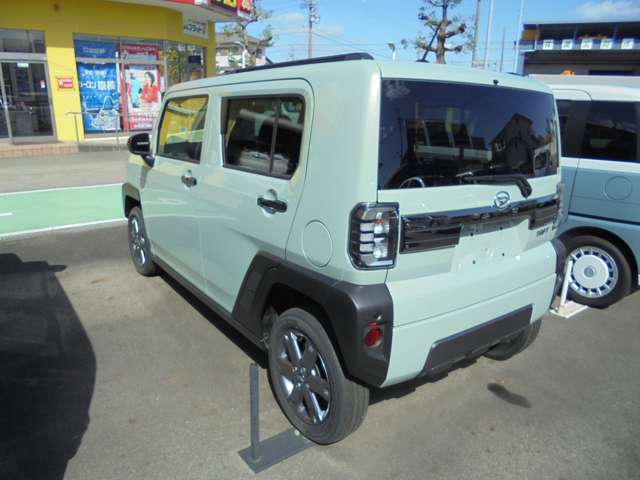 Daihatsu Taft 9