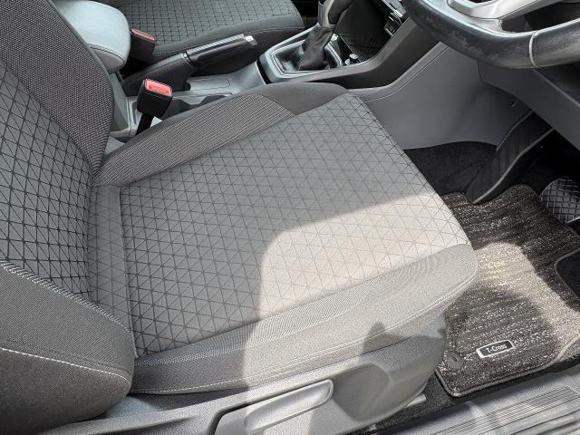 Volkswagen T-Cross 12