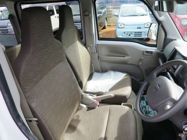 Nissan NV100 Clipper 10