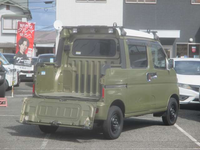 Daihatsu Hijet Deck Van 8