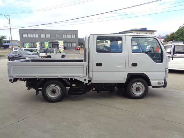 Isuzu Elf 4