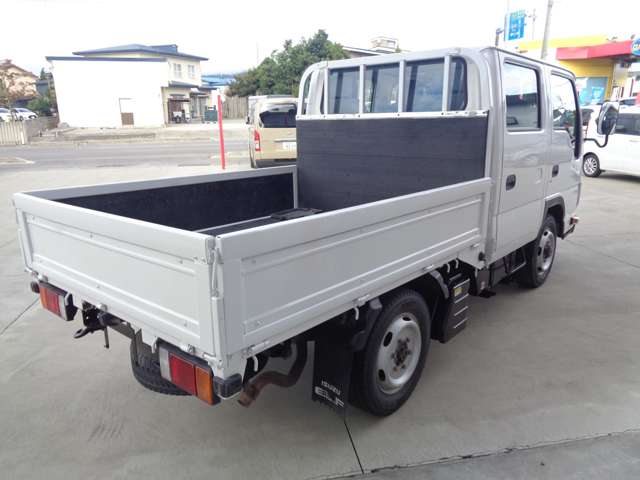 Isuzu Elf 5