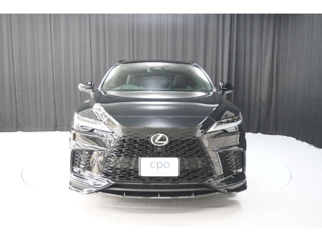 Lexus RX 9