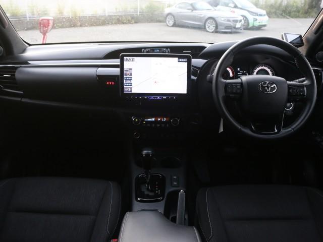 Toyota Hilux 11