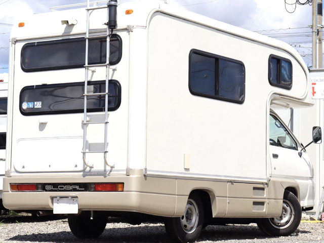 Toyota Light Ace Truck 3