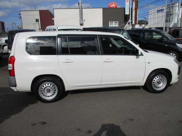 Toyota Succeed Van 5