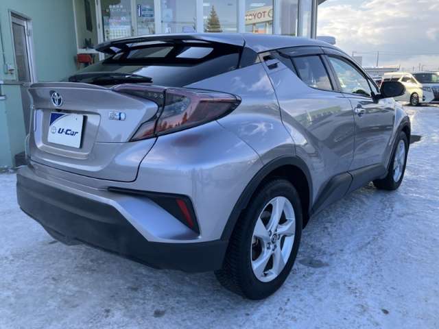 Toyota C-HR 4
