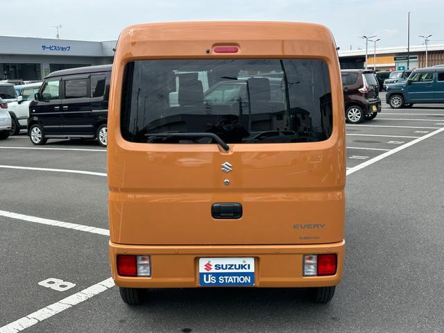 Suzuki Every 9