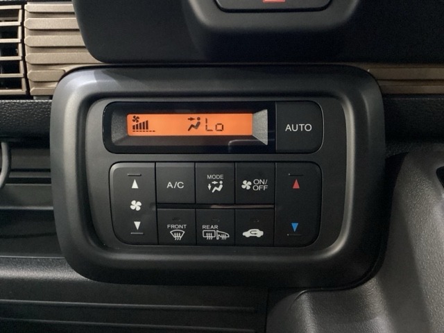 Honda N-VAN 11