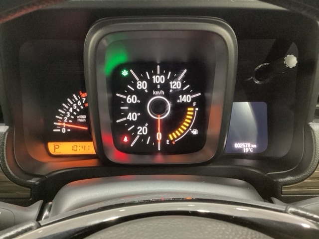 Honda N-VAN 12